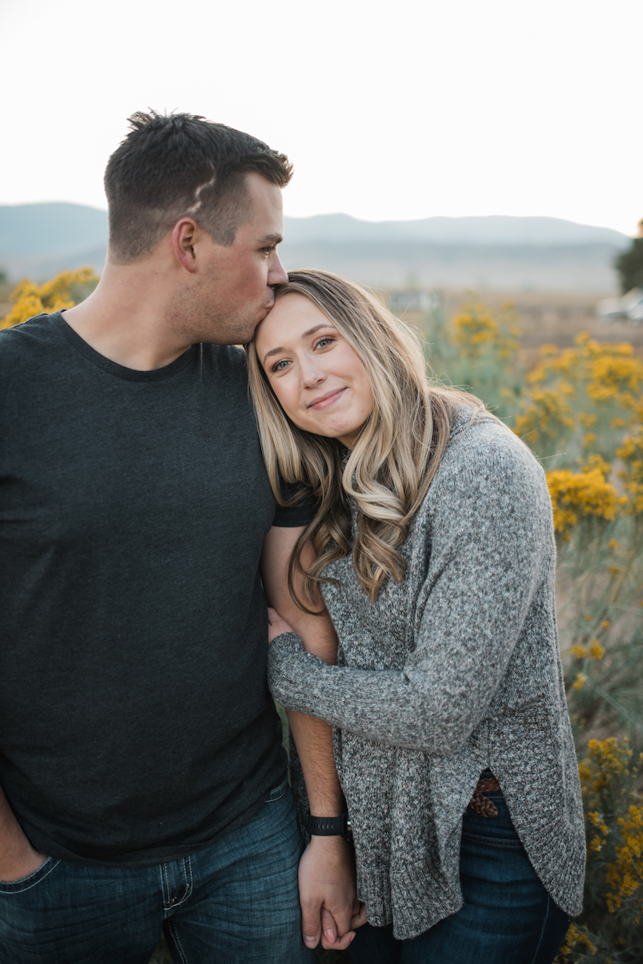 fort collins couple lifestyle photography in an open field